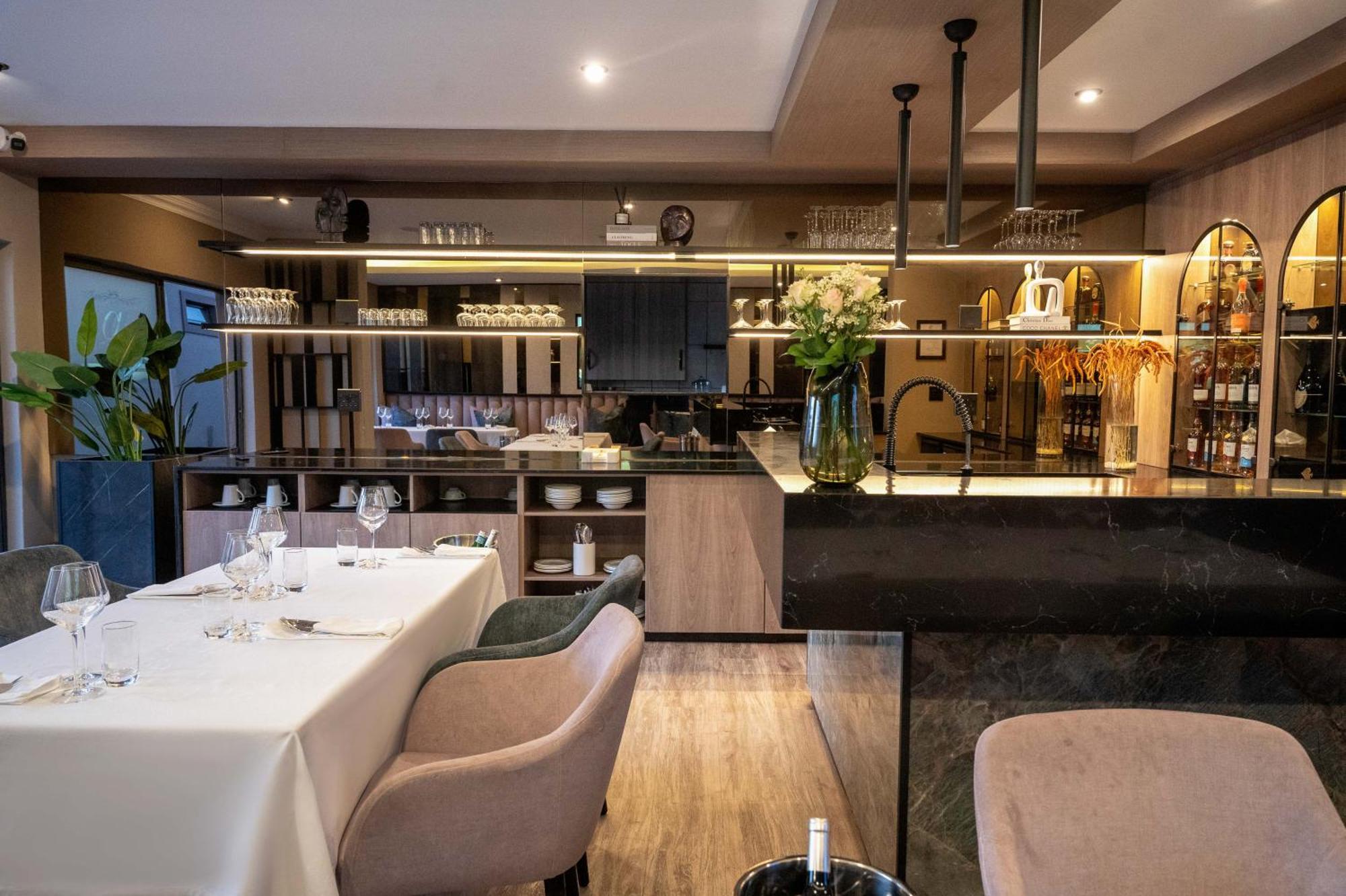 Q'S Boutique Stay Standerton 外观 照片